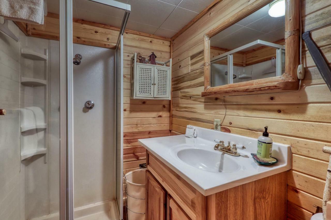 The Creekside Cabin Cascade ภายนอก รูปภาพ