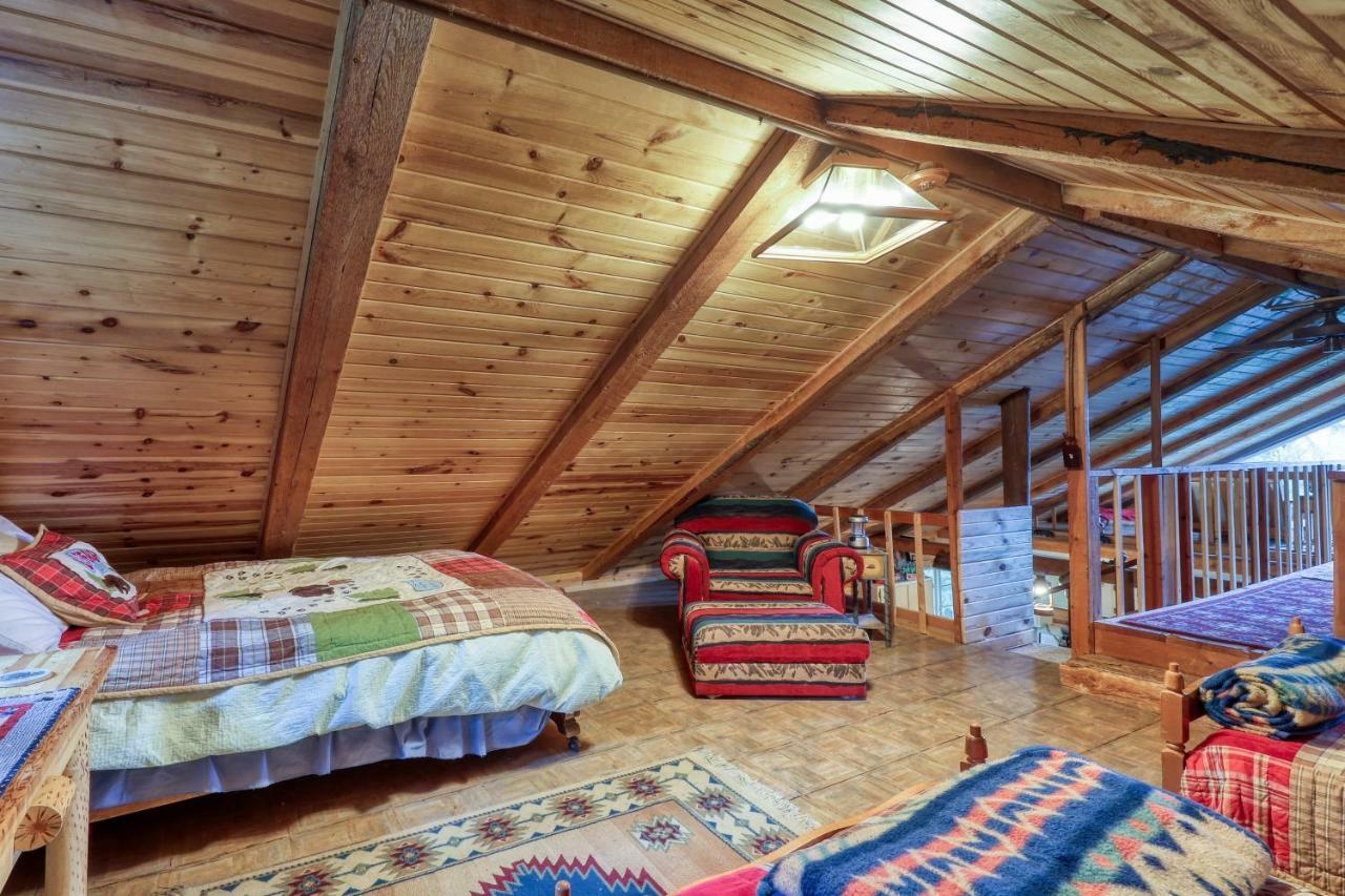 The Creekside Cabin Cascade ภายนอก รูปภาพ